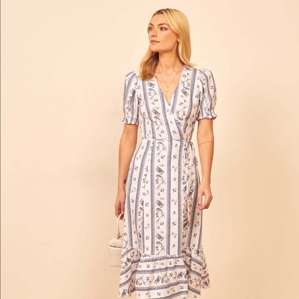 Reformation Veronica Linen Wrap Dress in Roquefort Print